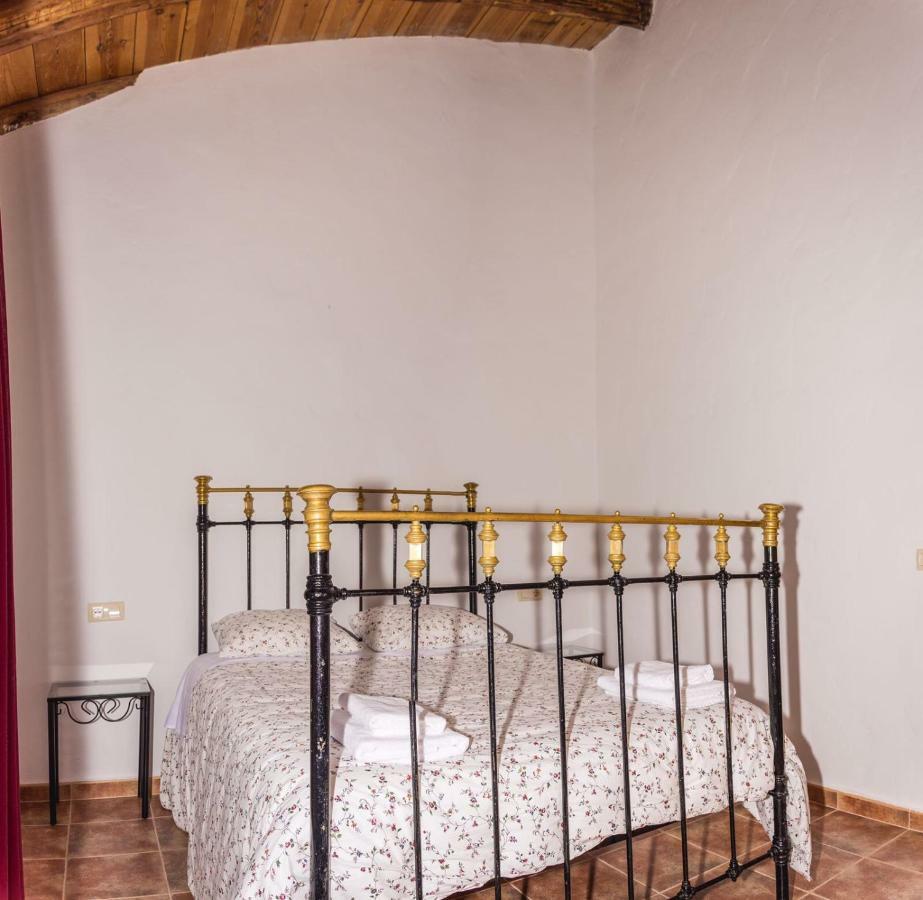 Вилла Finca El Tesorillo Саара-де-ла-Сьерра Экстерьер фото