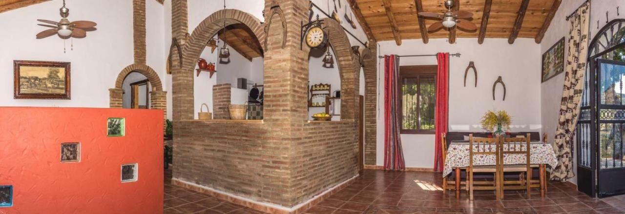 Вилла Finca El Tesorillo Саара-де-ла-Сьерра Экстерьер фото