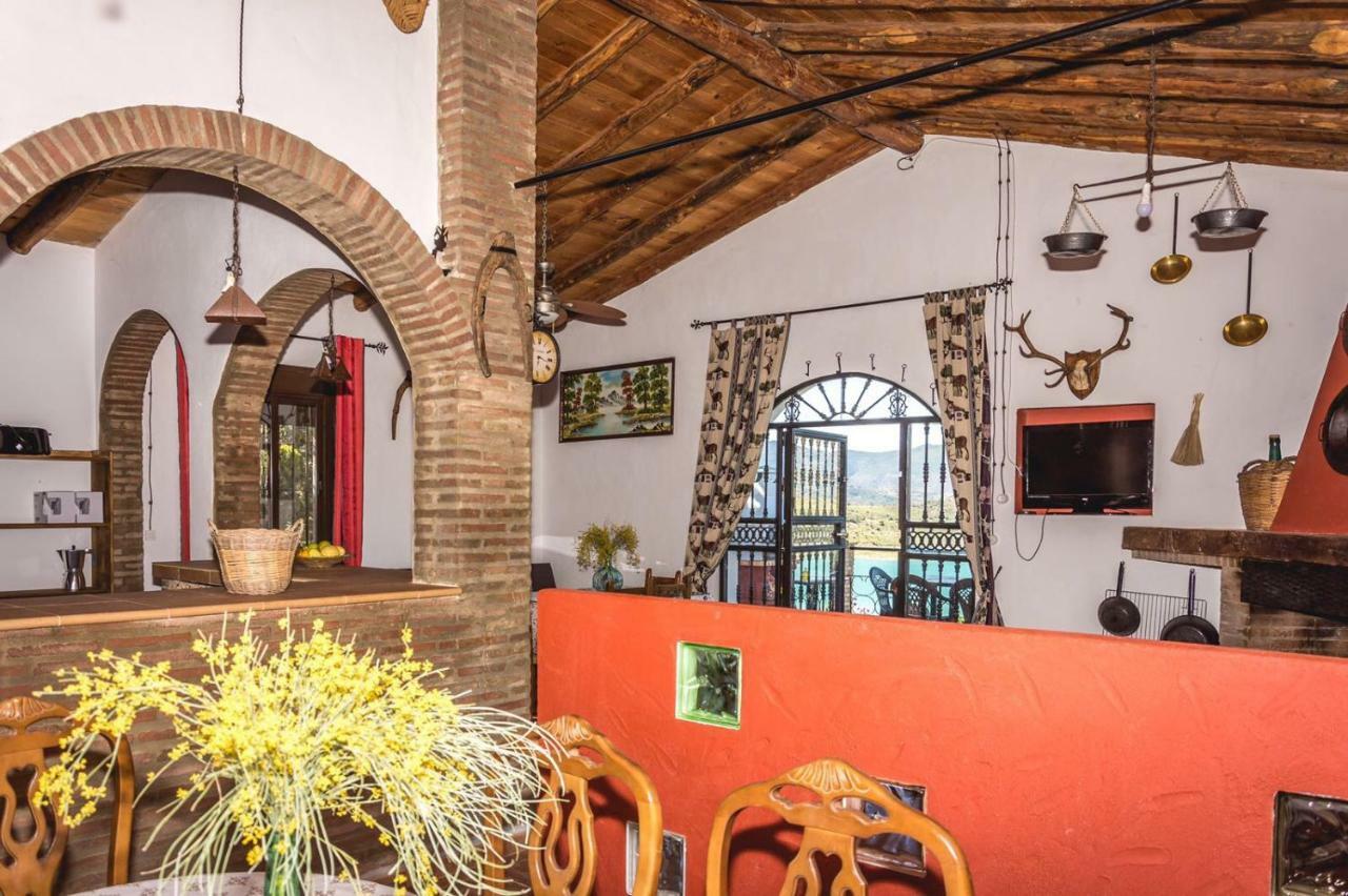 Вилла Finca El Tesorillo Саара-де-ла-Сьерра Экстерьер фото